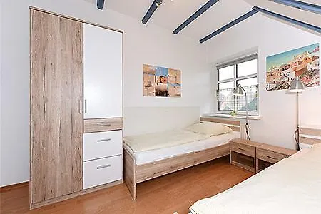 Huus Vor D Diek Appartement *